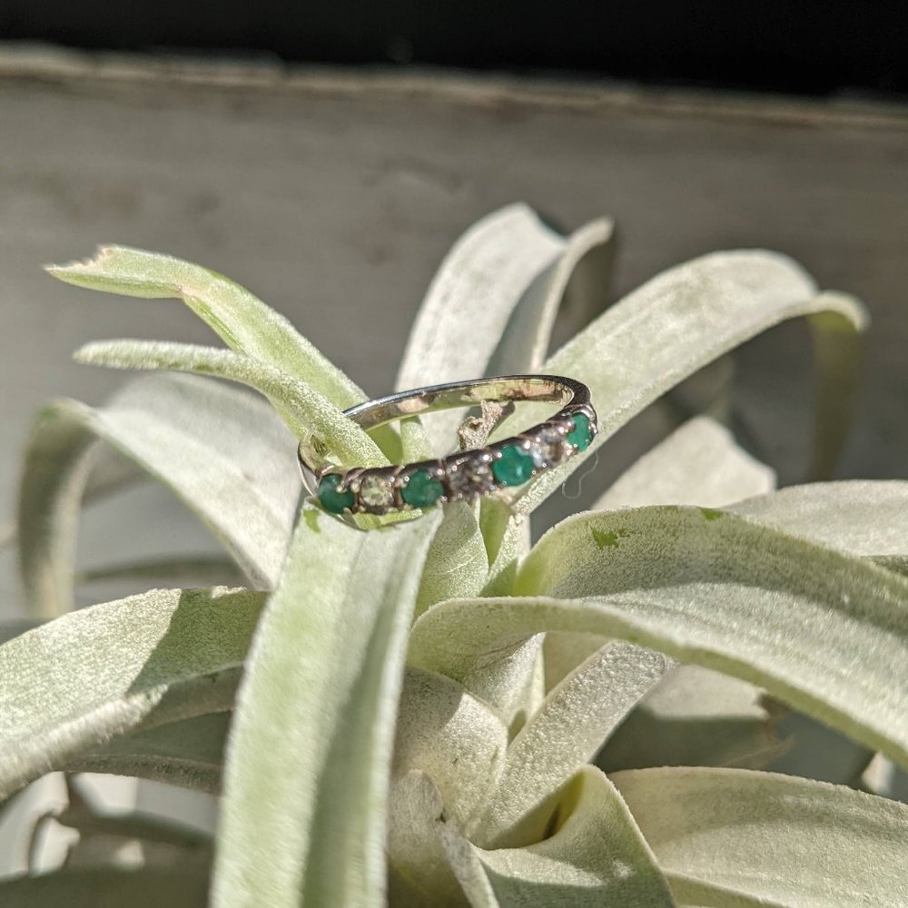 Emerald and white topaz sterling silver ring, sz 7